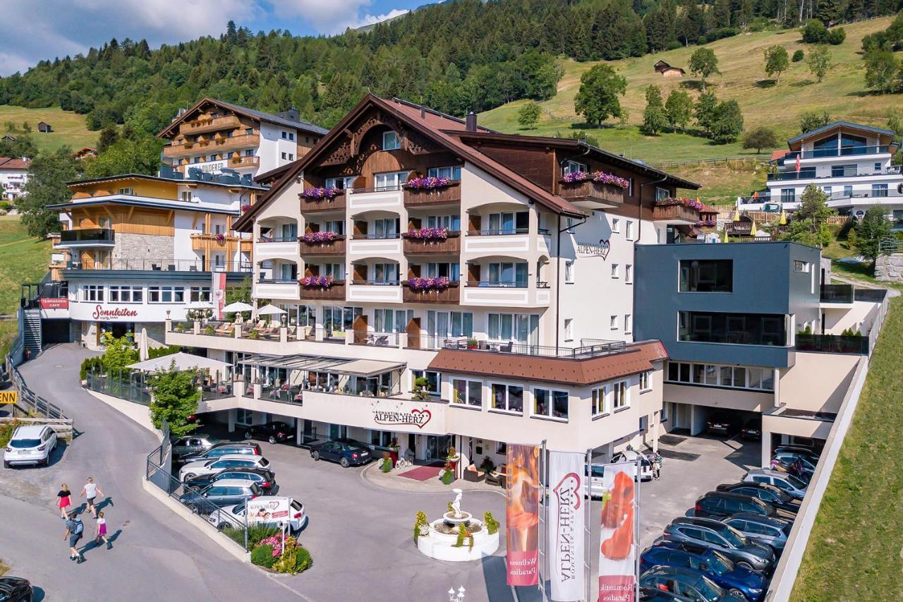 Alpen-Herz Romantik & Spa - Adults Only Ladis Exteriér fotografie