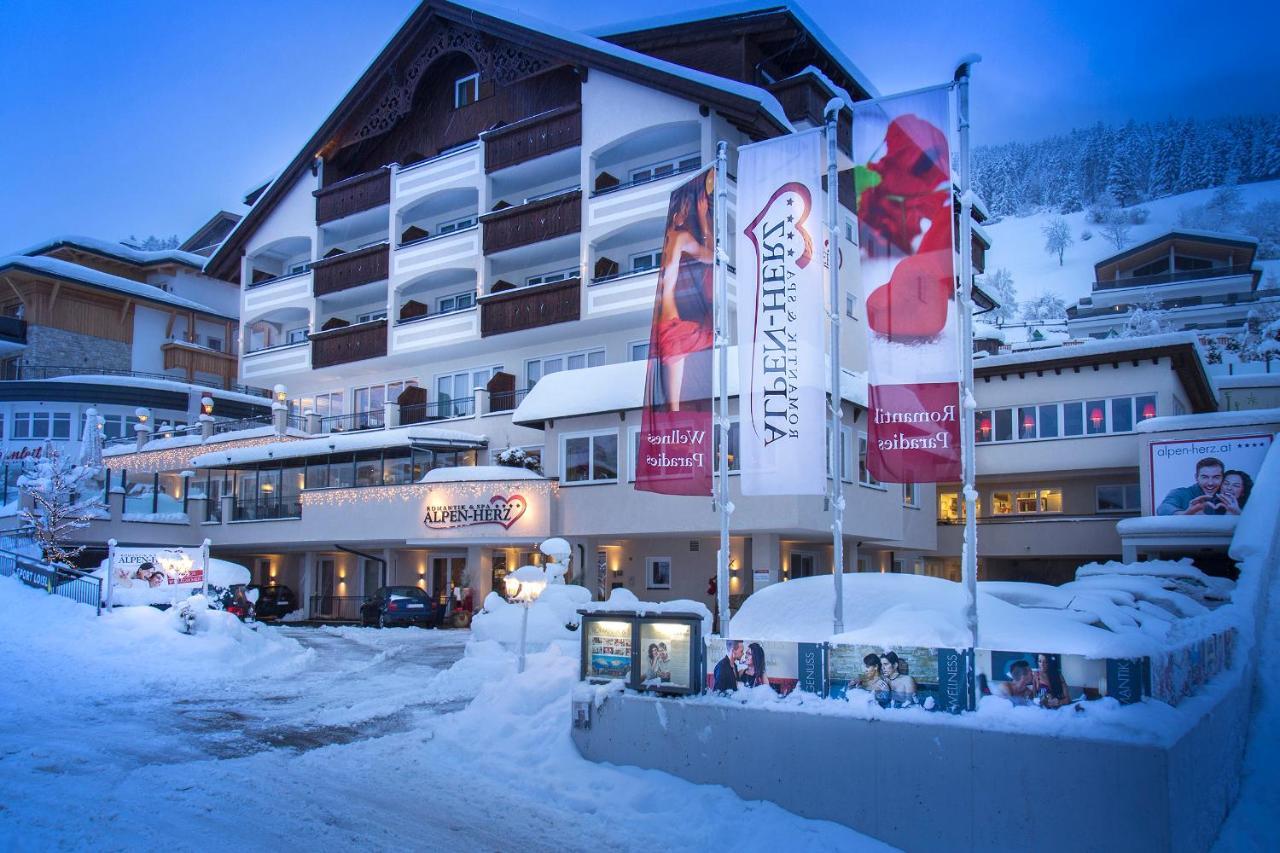 Alpen-Herz Romantik & Spa - Adults Only Ladis Exteriér fotografie